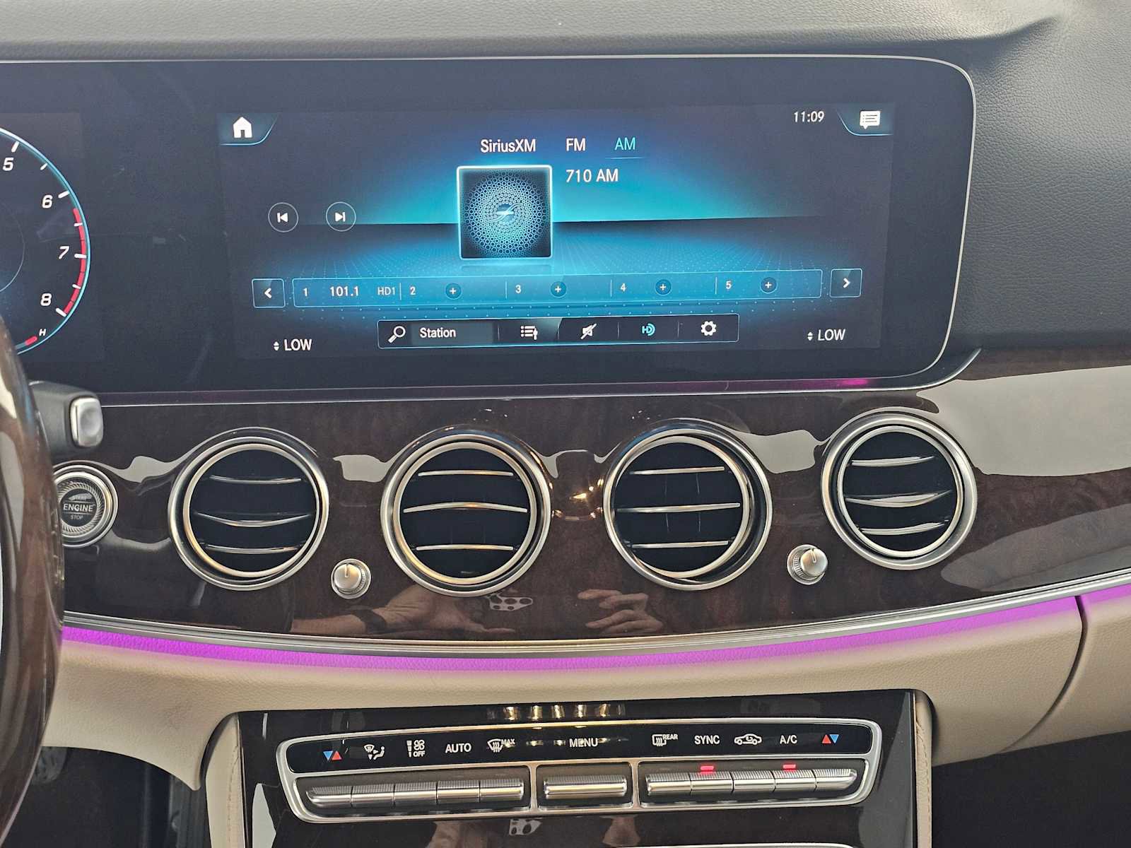 Used 2023 Mercedes-Benz E 350 Sedan image 26