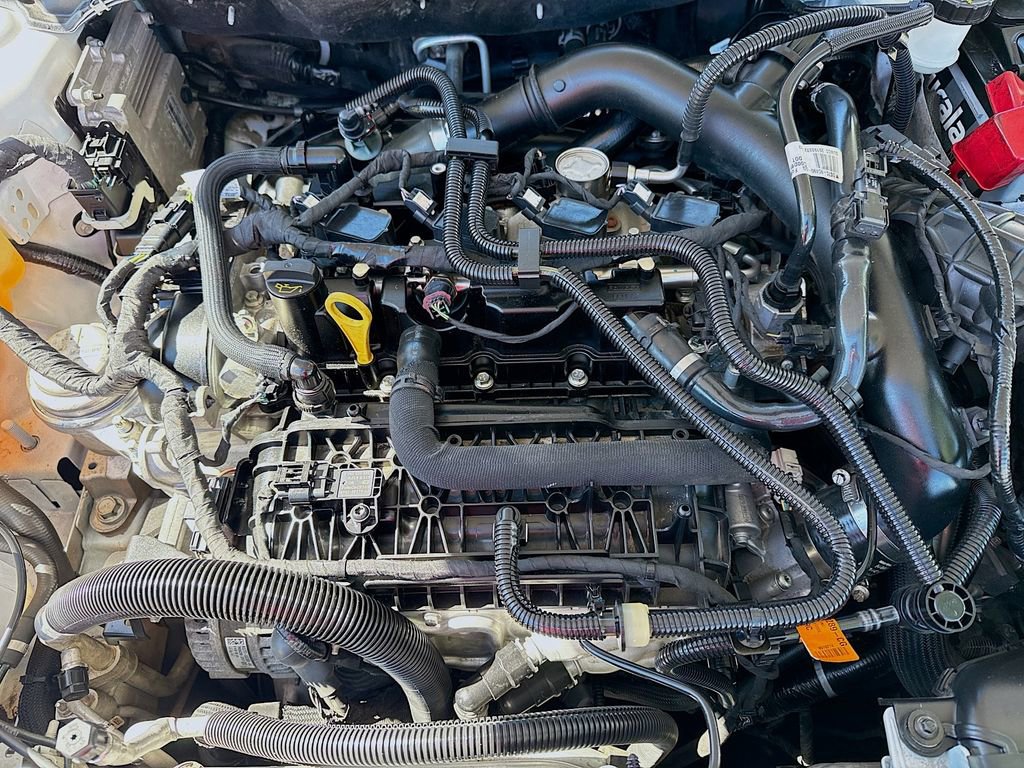 Used 2020 Ford Fusion SE image 32