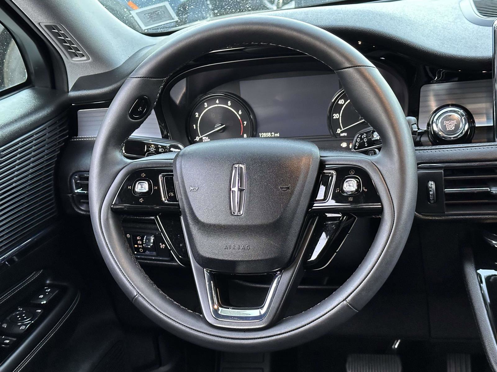 Used 2022 Lincoln Corsair AWD w/ Equipment Group 101A image 13