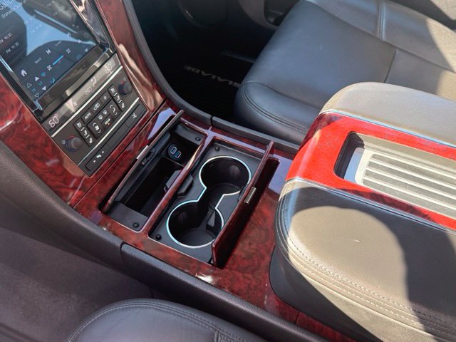 Used 2012 Cadillac Escalade Premium AWD/4WD image 21