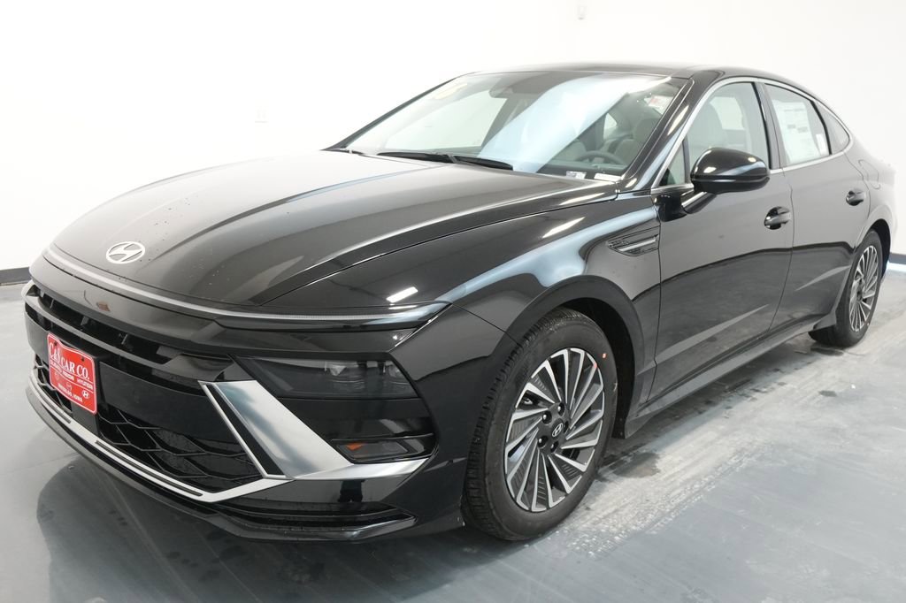 New 2026 Hyundai Sonata SEL FWD image 3