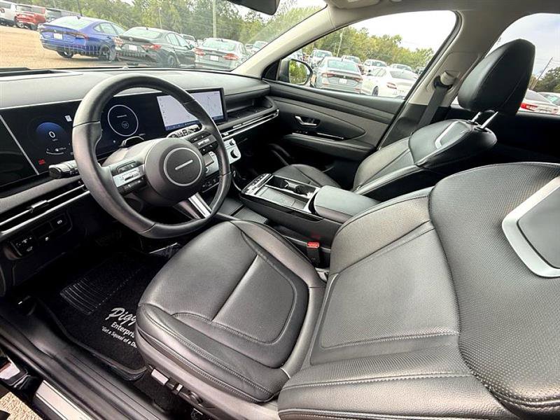 Used 2025 Hyundai Tucson Limited image 16