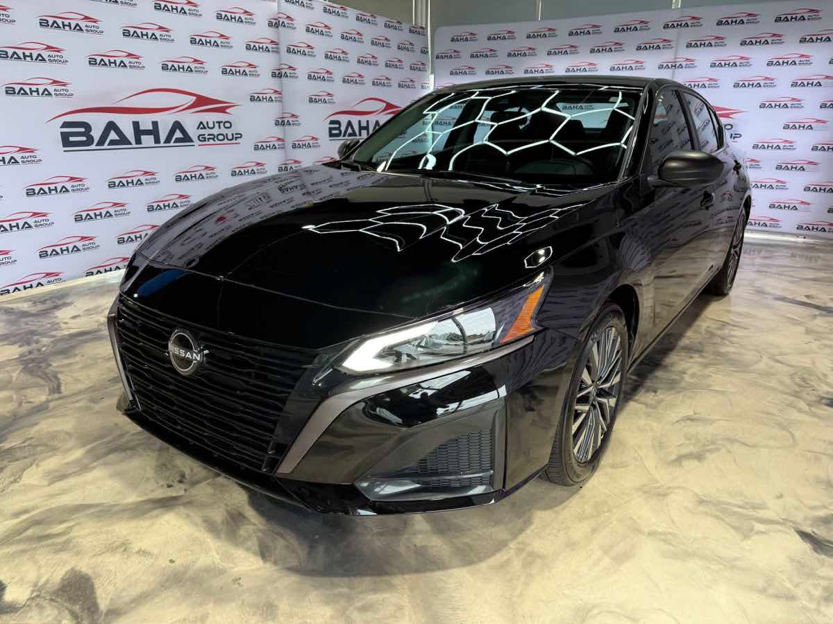 Used 2026 Nissan Altima 2.5 SV FWD image 2