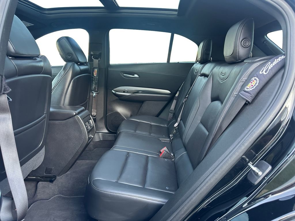 Used 2022 Cadillac XT4 Premium Luxury w/ Enhanced Visibility Package image 16