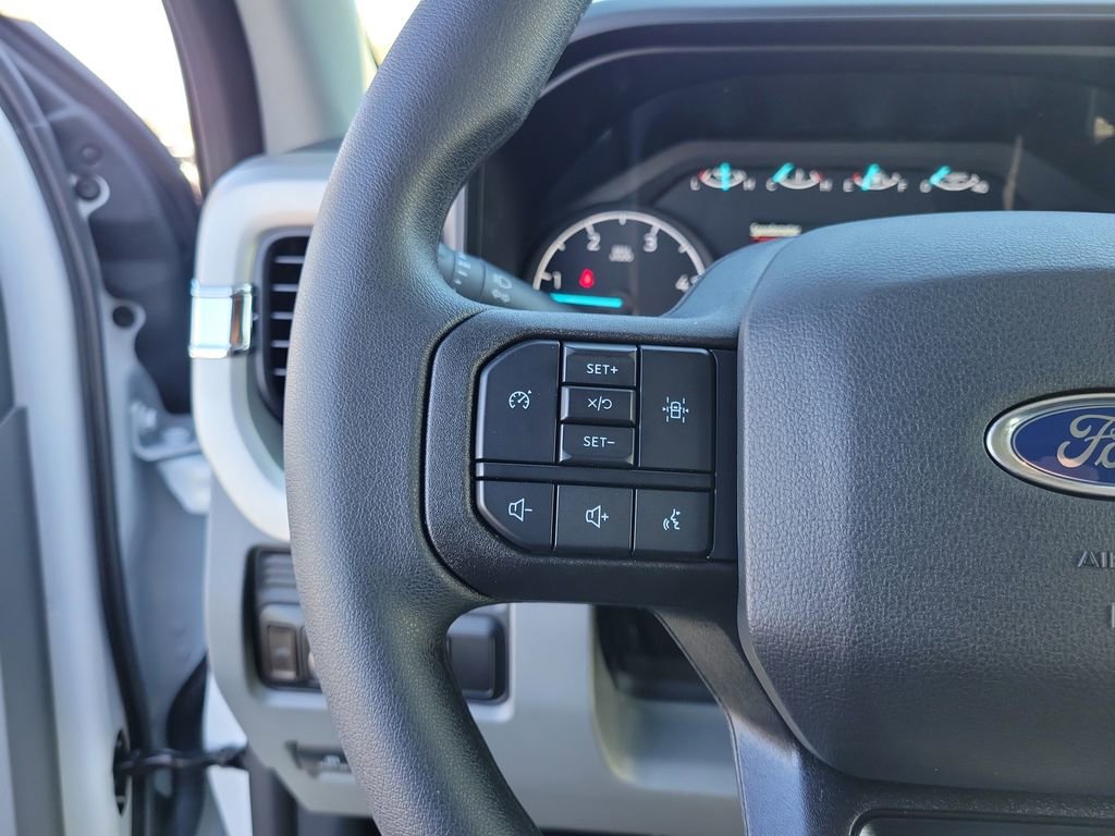 New 2026 Ford F550 4x4 Crew Cab image 22