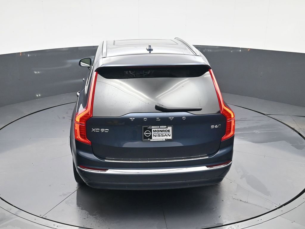Used 2024 Volvo XC90 B6 Ultimate w/ Lounge Package image 23