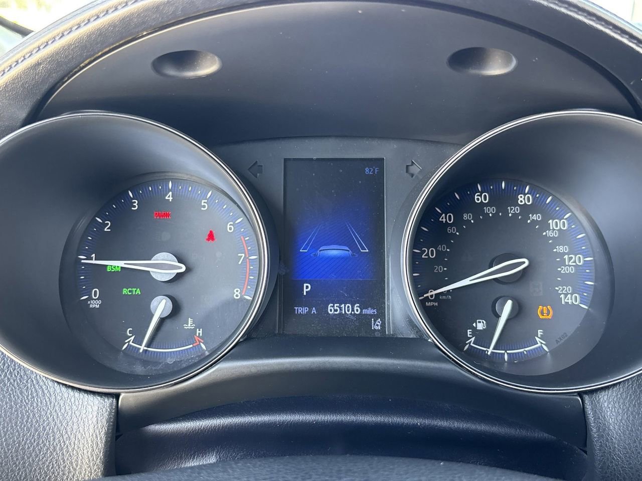 Used 2018 Toyota C-HR XLE FWD image 27