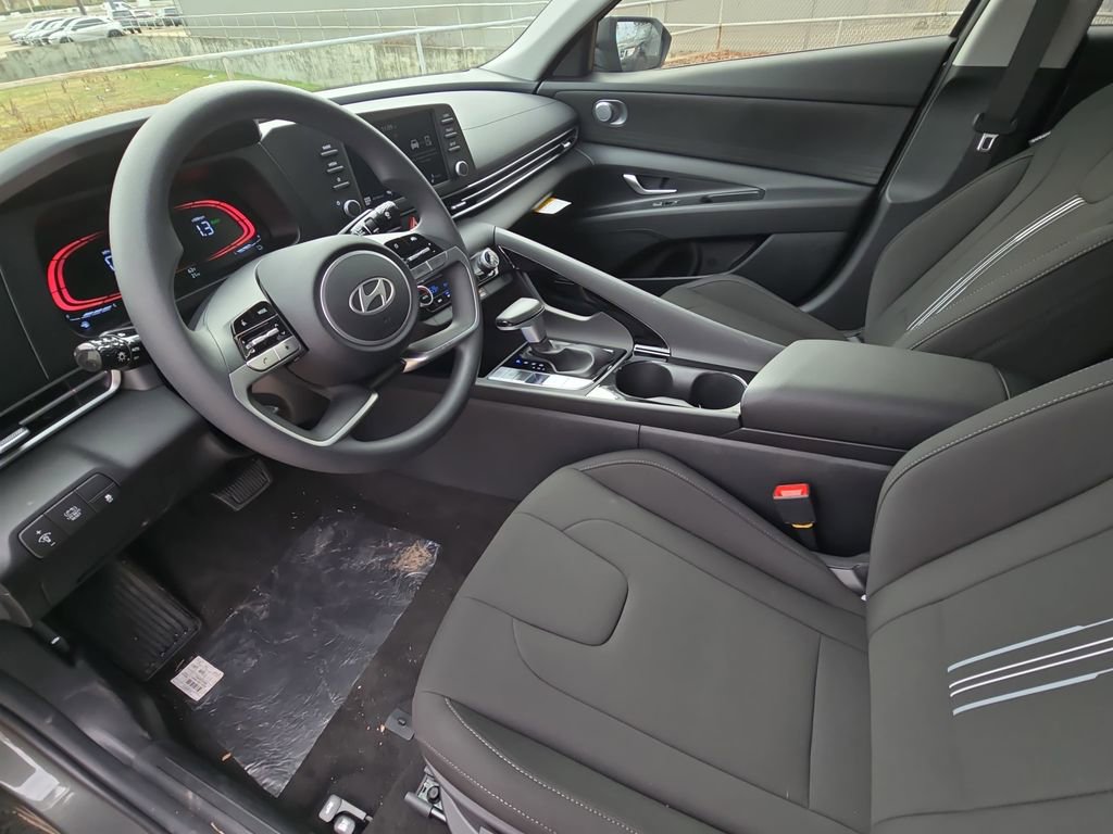 New 2026 Hyundai Elantra Blue image 15