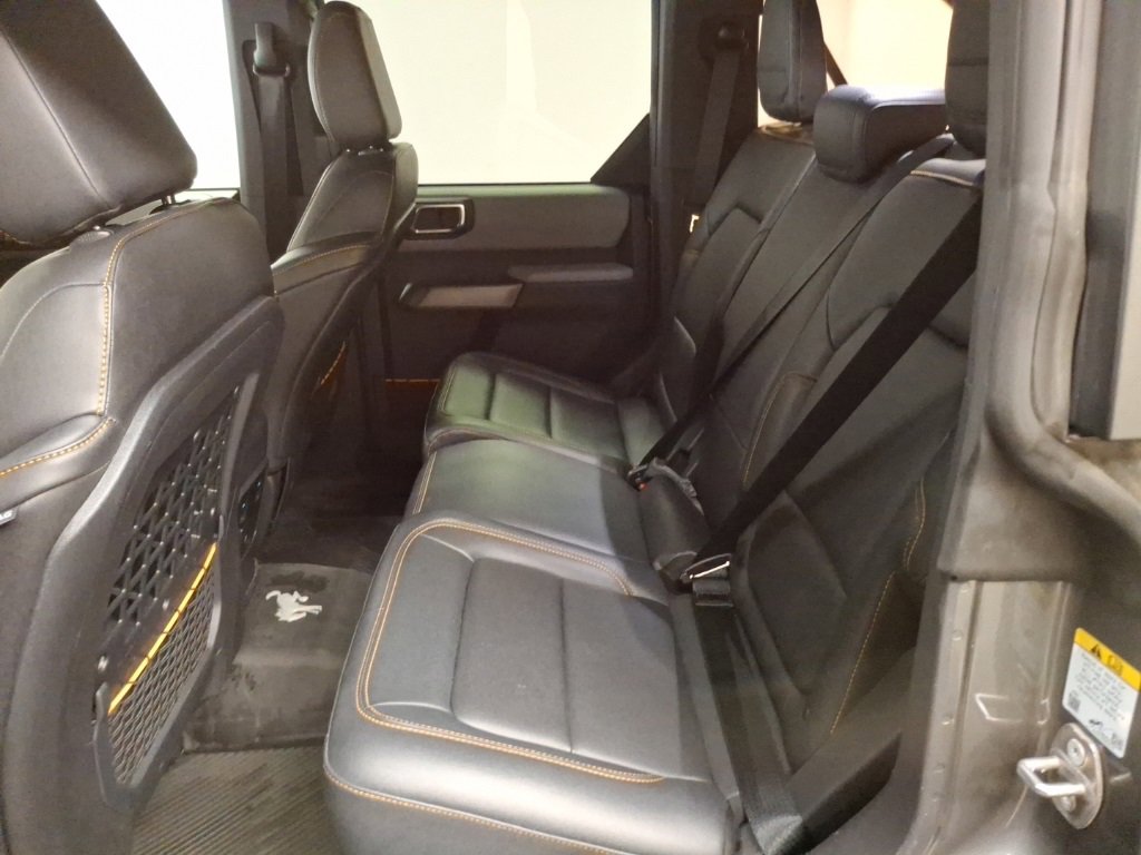 Used 2022 Ford Bronco Badlands w/ Sasquatch Package image 11