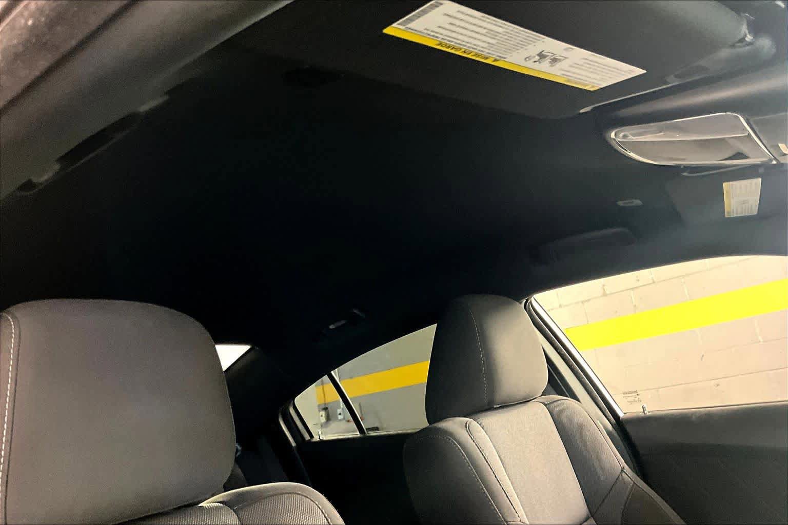 Used 2022 Dodge Charger SXT image 12