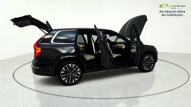 Used 2026 Volvo XC90 B5 Plus w/ Protection Package AWD/4WD image 15