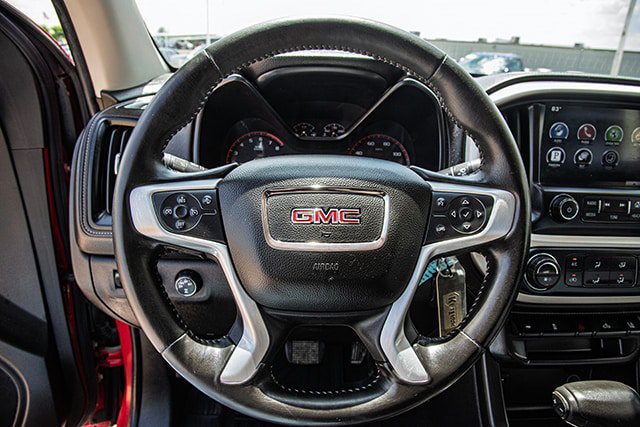 Used 2015 GMC Canyon SLE w/ SLE Convenience Package AWD/4WD image 8