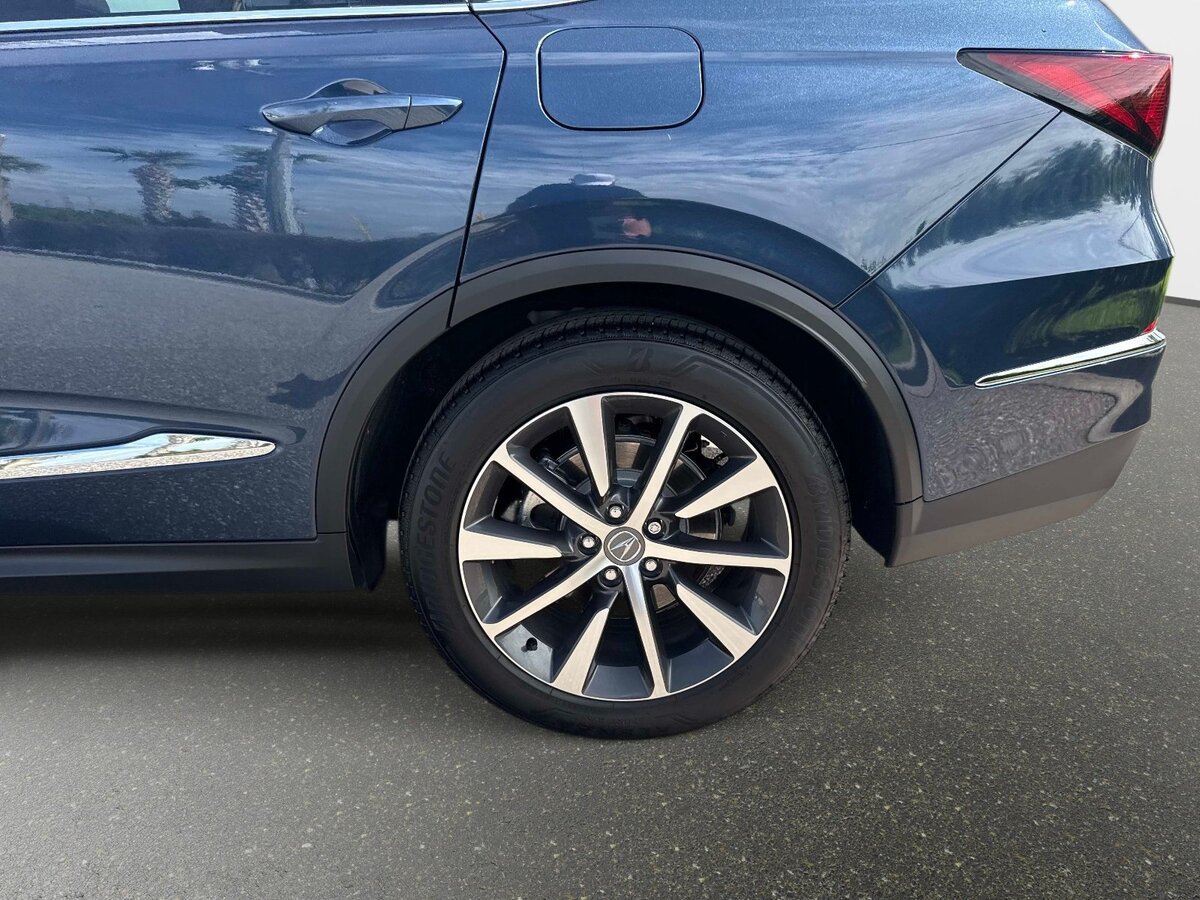 Certified 2026 Acura MDX w/ Technology Package FWD image 10