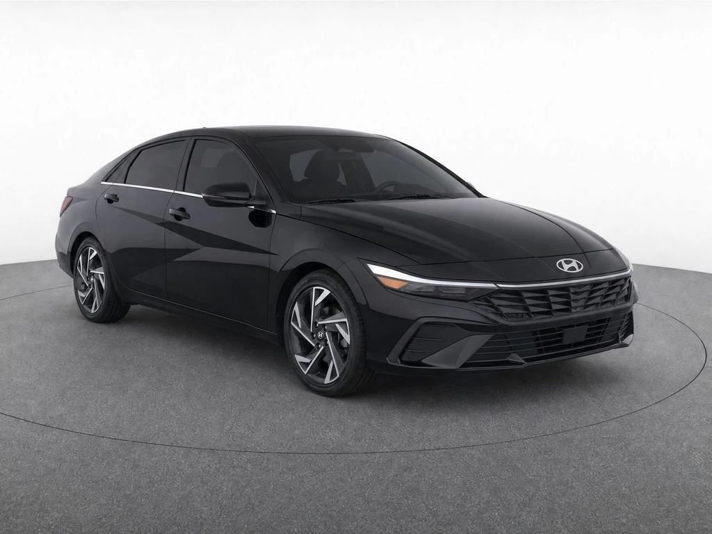 Certified 2025 Hyundai Elantra Limited FWD image 2