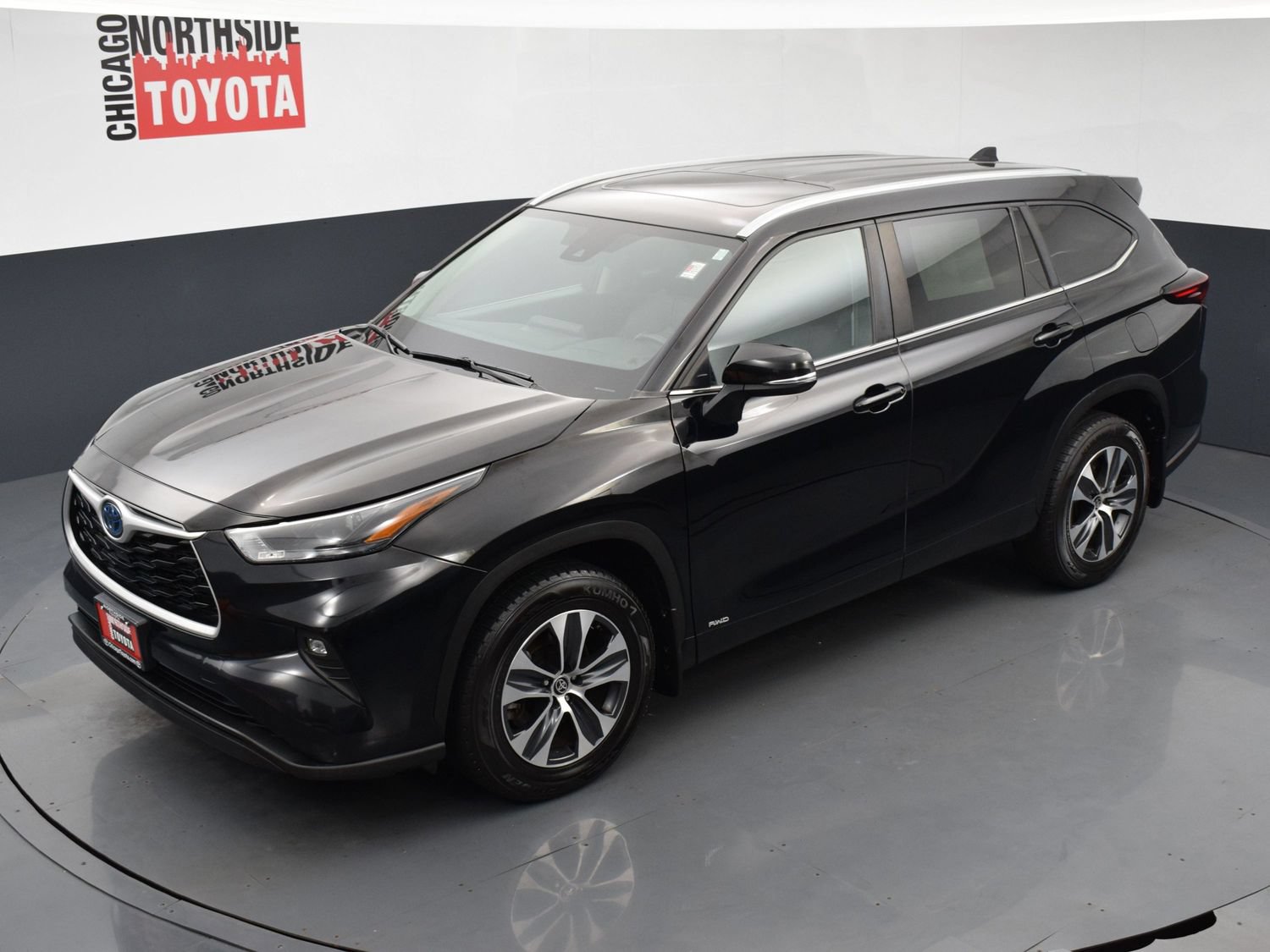 Used 2024 Toyota Highlander XLE AWD/4WD image 28