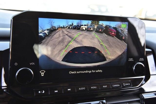 Certified 2025 Nissan Pathfinder SL w/ SL Premium Package image 16