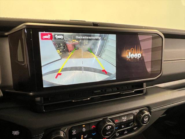 Certified 2024 Jeep Wrangler Sahara w/ Technology Group image 41