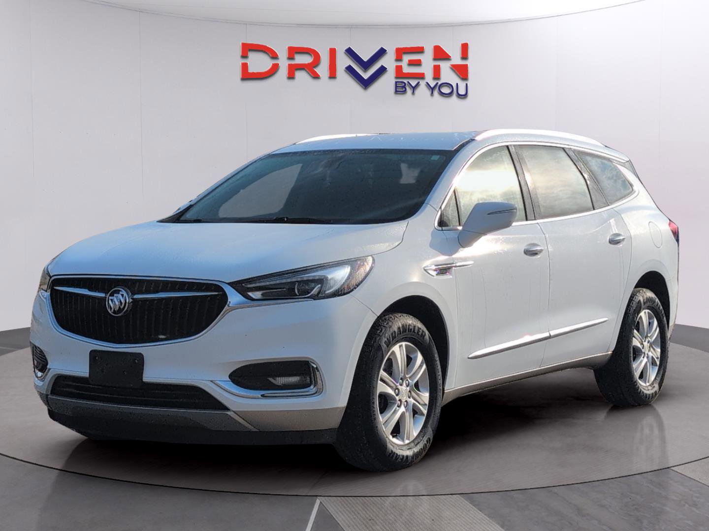 Used 2020 Buick Enclave Essence FWD image 1