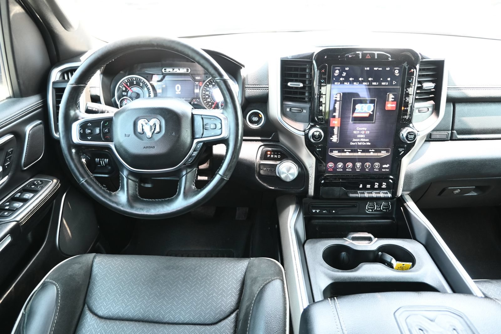 Used 2019 RAM 1500 Laramie RWD image 31