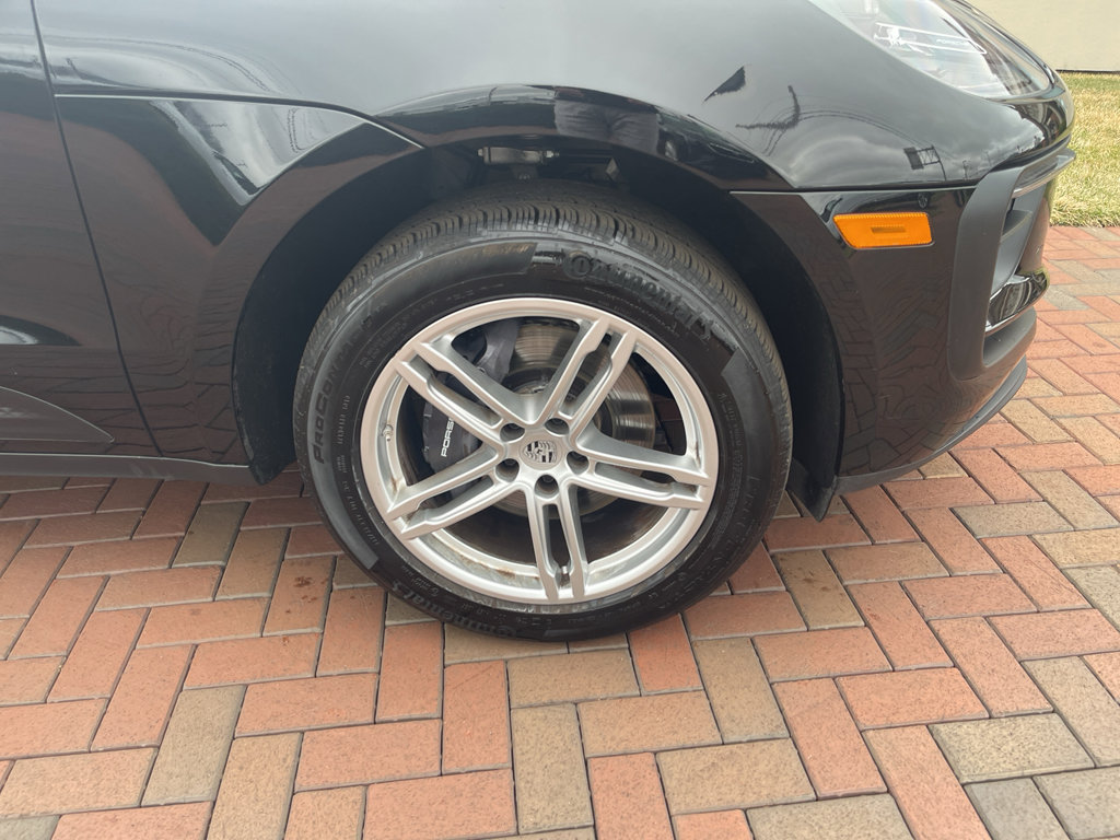 Used 2024 Porsche Macan Turbo image 6