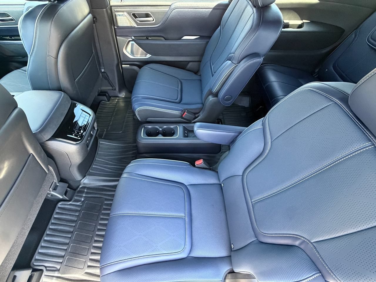 New 2027 INFINITI QX80 Sensory w/ Sport Exterior Package AWD/4WD image 14
