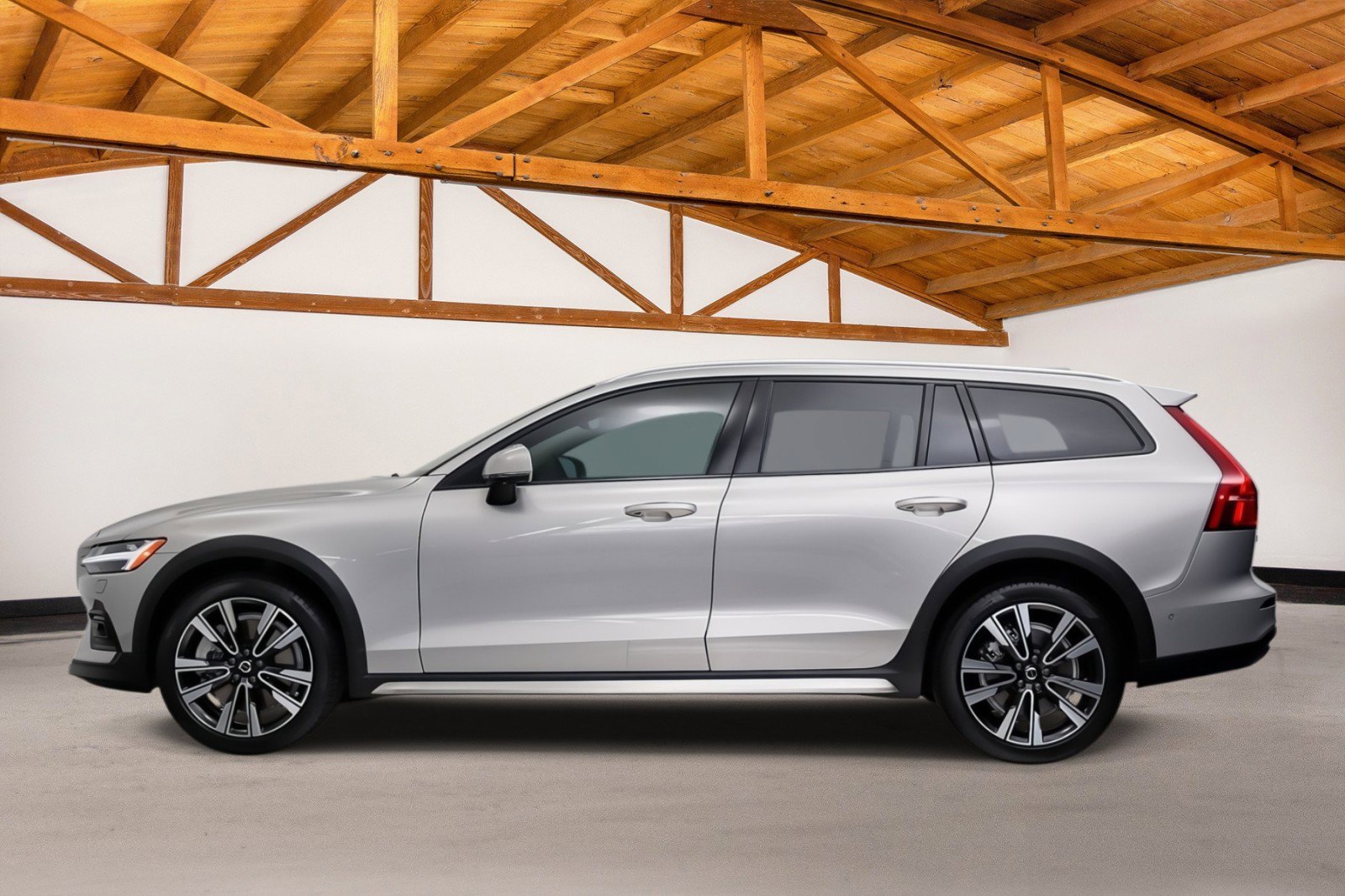 Used 2025 Volvo V60 B5 Cross Country Ultra w/ Protection Package Premier AWD/4WD image 2