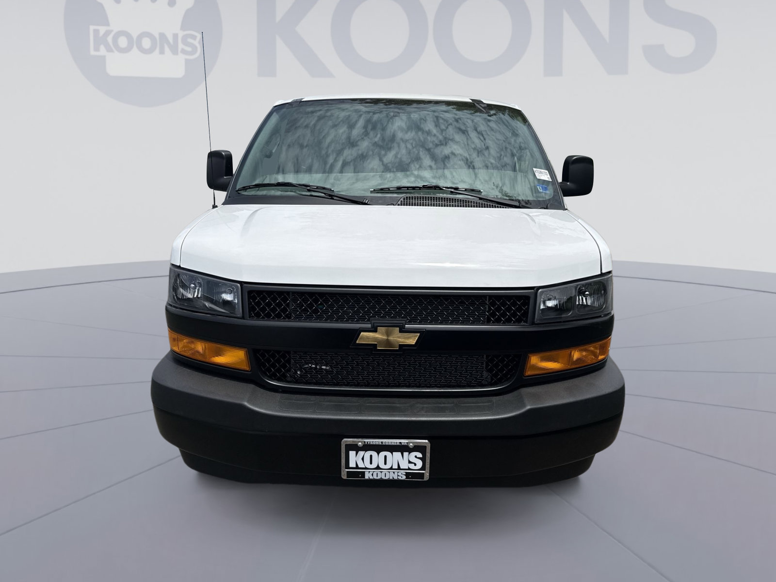 New 2026 Chevrolet Express 3500 Extended RWD image 11
