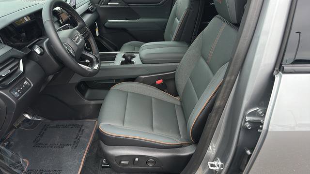 New 2026 GMC Acadia AT4 AWD/4WD image 10