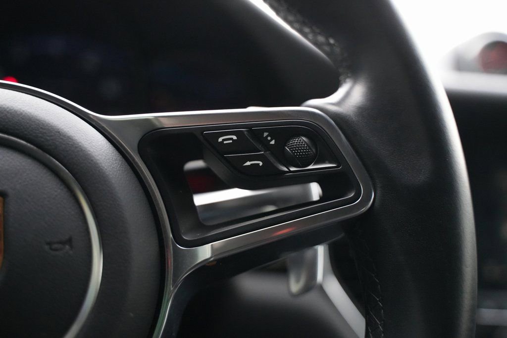 Used 2017 Porsche Macan w/ Driver Memory Package image 39