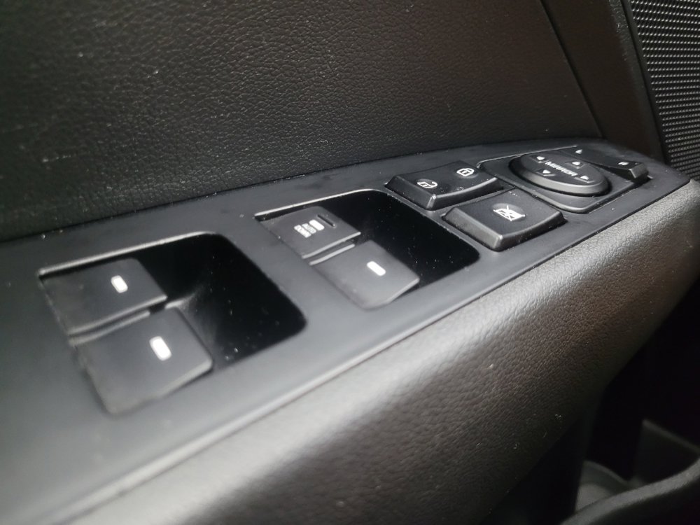 Used 2019 Hyundai Elantra SE w/ Cargo Package FWD image 27