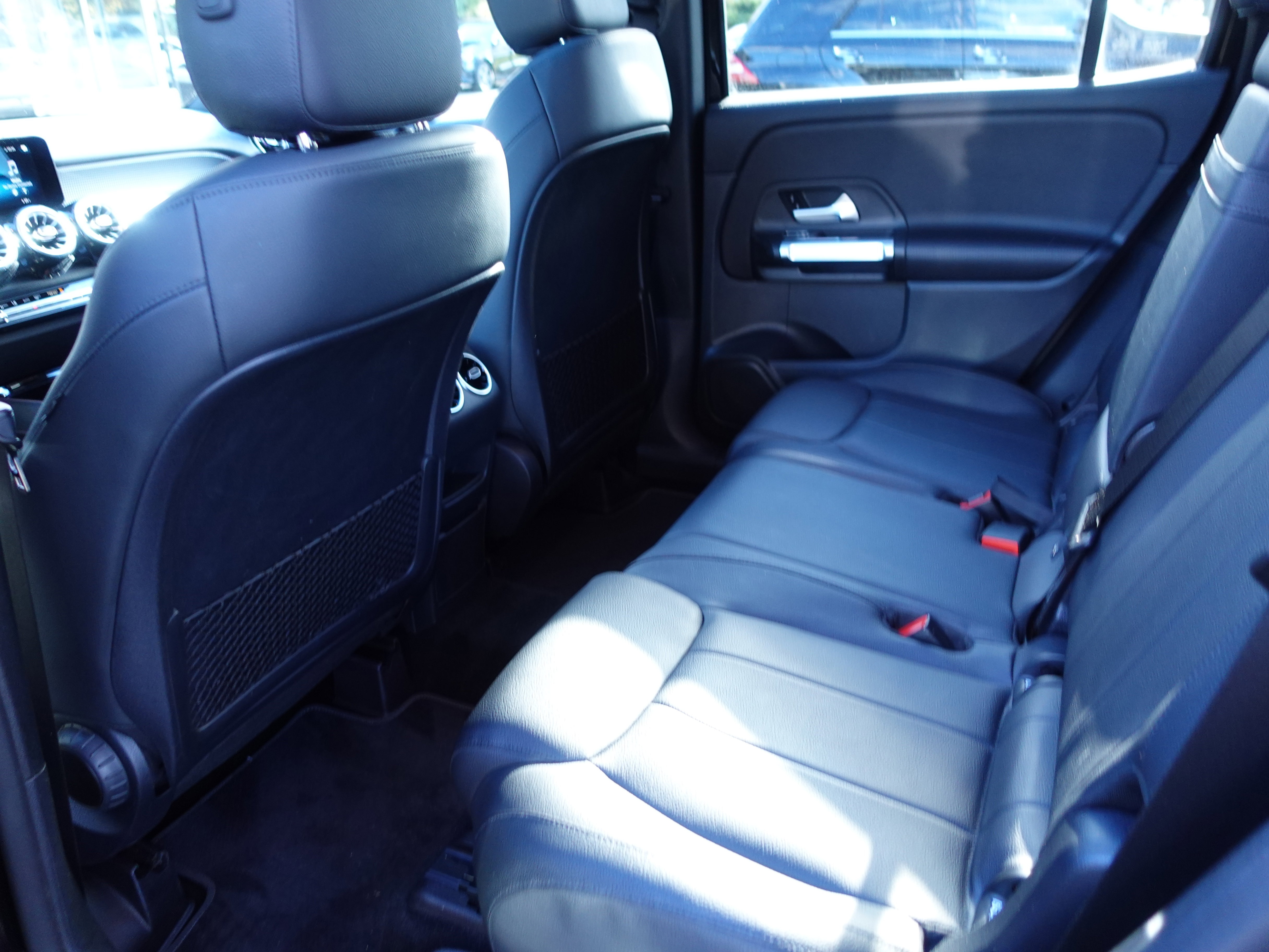 Certified 2022 Mercedes-Benz GLB 250 GLB 250 4MATICﾮ SUV image 10