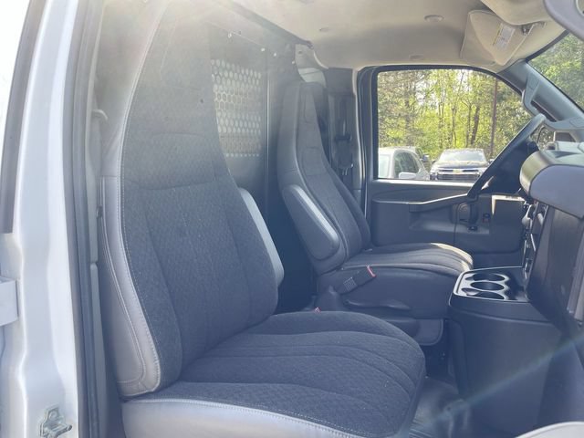 Used 2024 GMC Savana 2500 w/ Driver Convenience Package RWD image 29