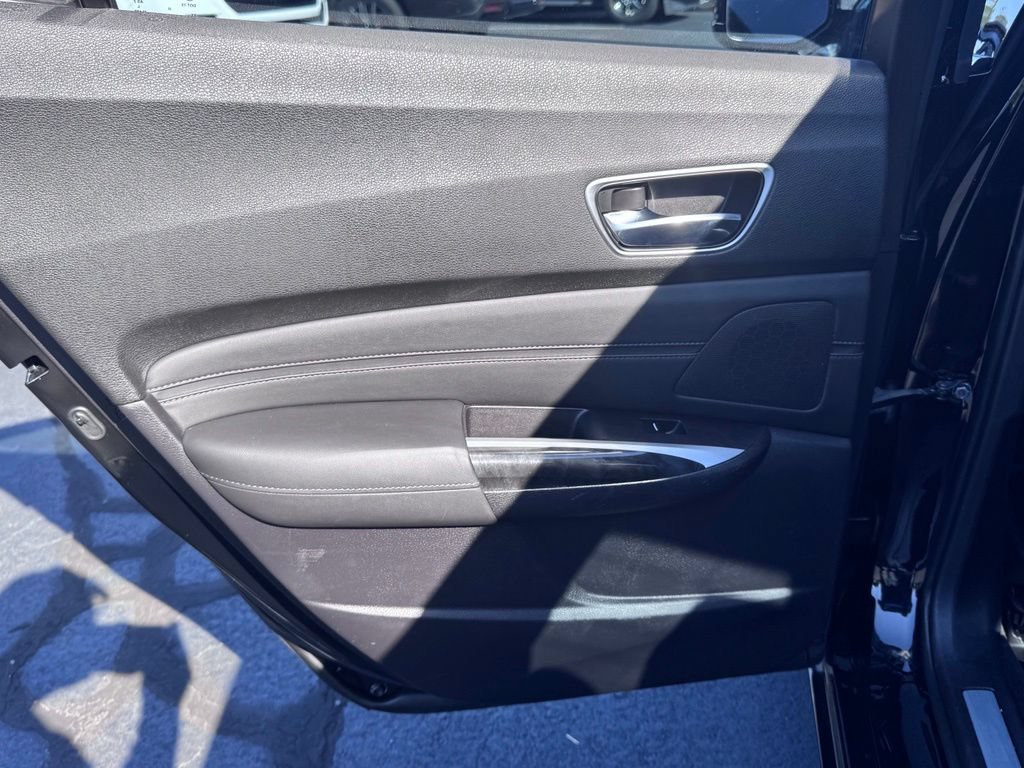 Used 2018 Acura TLX w/ Technology Package FWD image 29