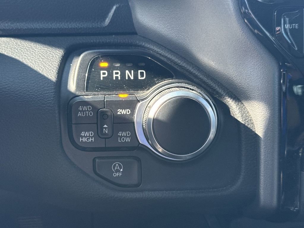 Used 2024 RAM 1500 Big Horn AWD/4WD image 26