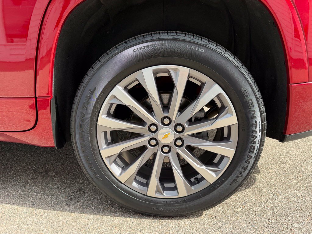 Certified 2023 Chevrolet Traverse Premier w/ LPO, Floor Liner Package AWD/4WD image 12