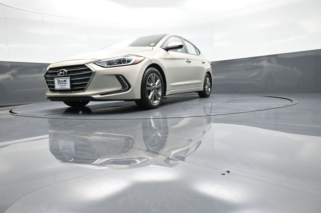 Used 2017 Hyundai Elantra Value Edition w/ Cargo Package image 25