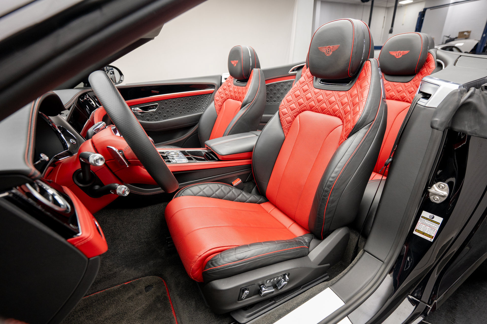 Certified 2022 Bentley Continental GT AWD/4WD image 29