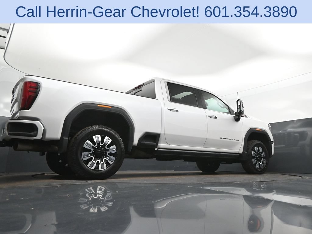 Used 2024 GMC Sierra 2500 Denali w/ Denali Reserve Package AWD/4WD image 44
