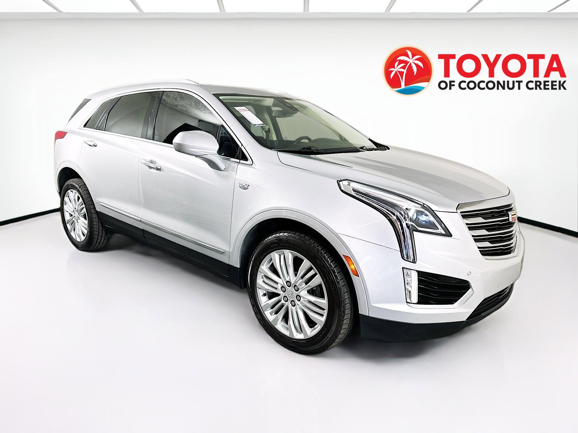 Used 2018 Cadillac XT5 Premium Luxury image 1