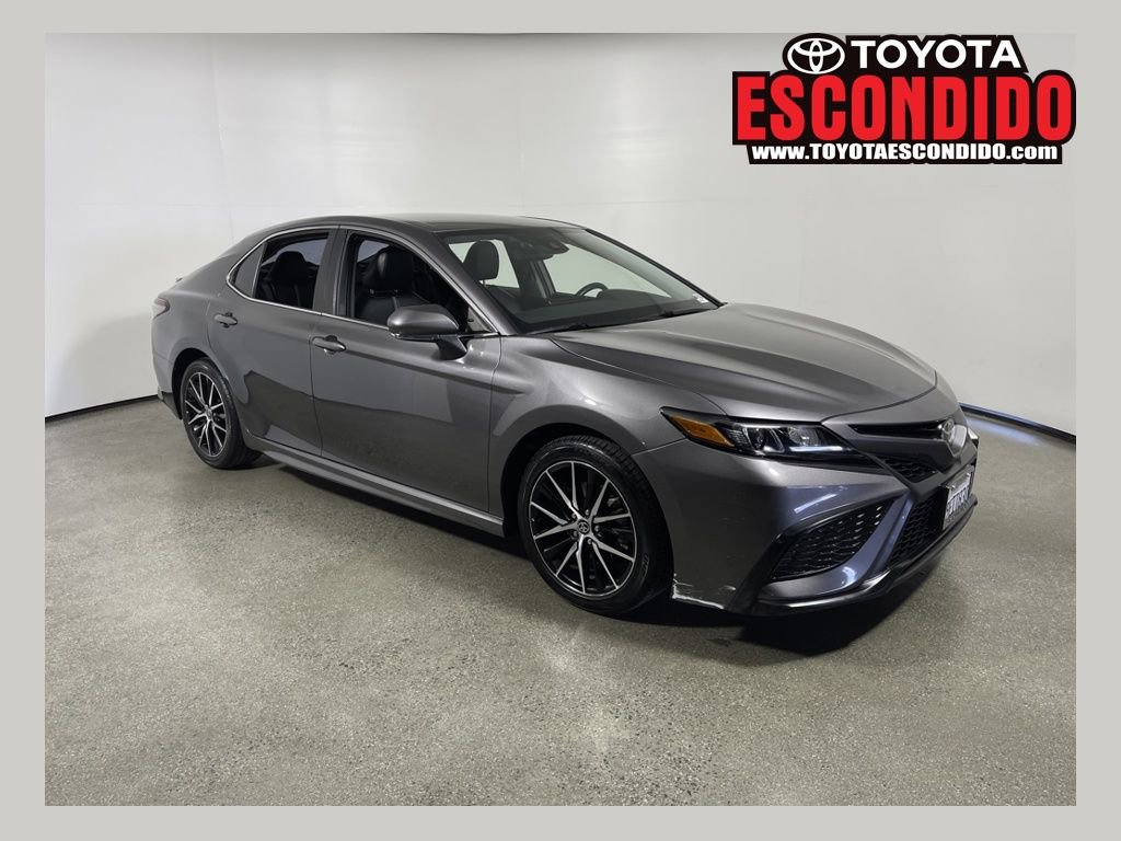 Used 2023 Toyota Camry SE