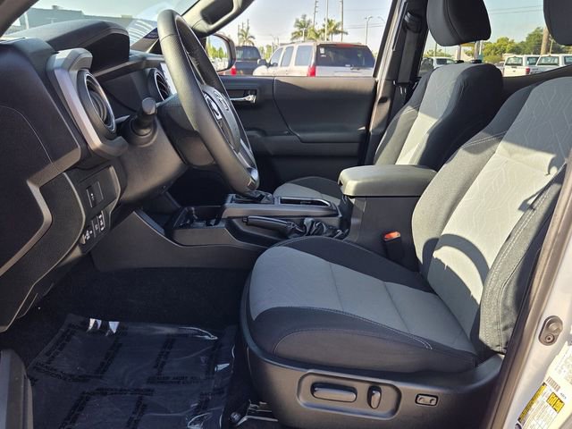 Used 2021 Toyota Tacoma TRD Sport w/ Technology Package image 13