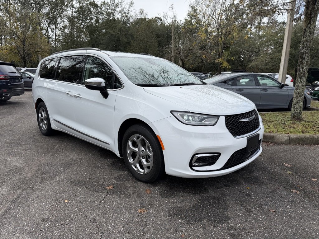 Used 2023 Chrysler Pacifica Limited