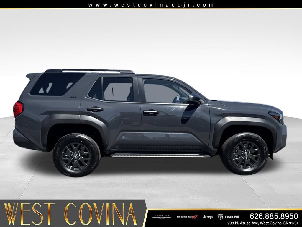 Used 2025 Toyota 4Runner SR5 AWD/4WD image 12