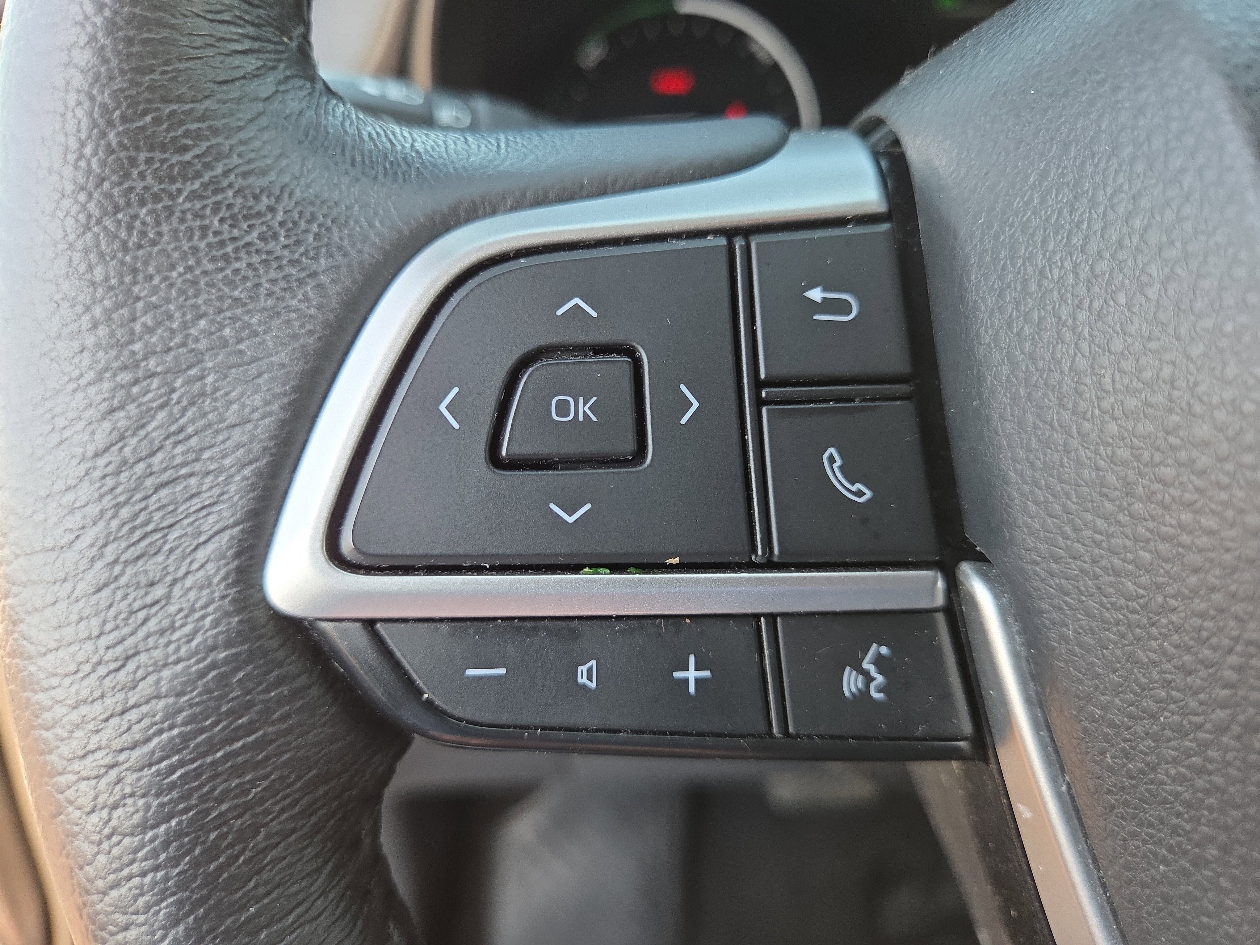 Used 2023 Toyota Sienna XLE w/ XLE Plus Package image 29