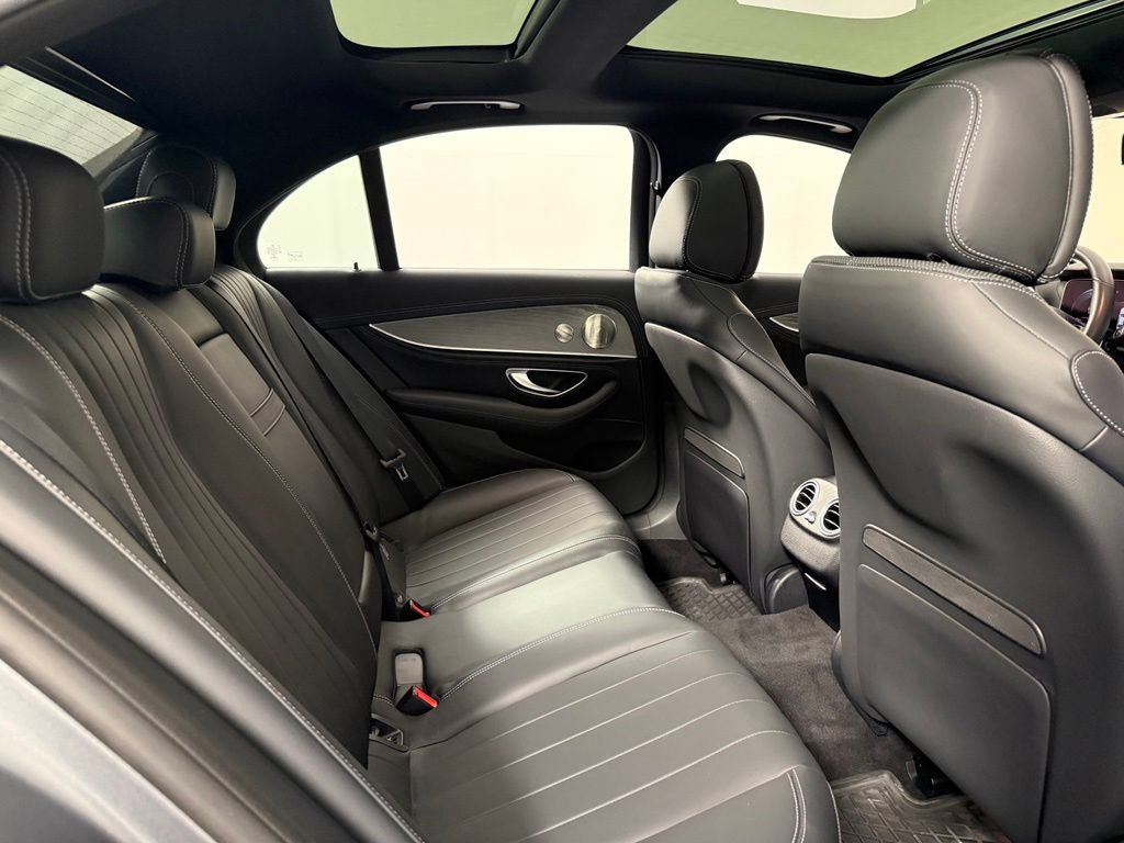 Used 2023 Mercedes-Benz E 450 4MATIC Sedan image 35
