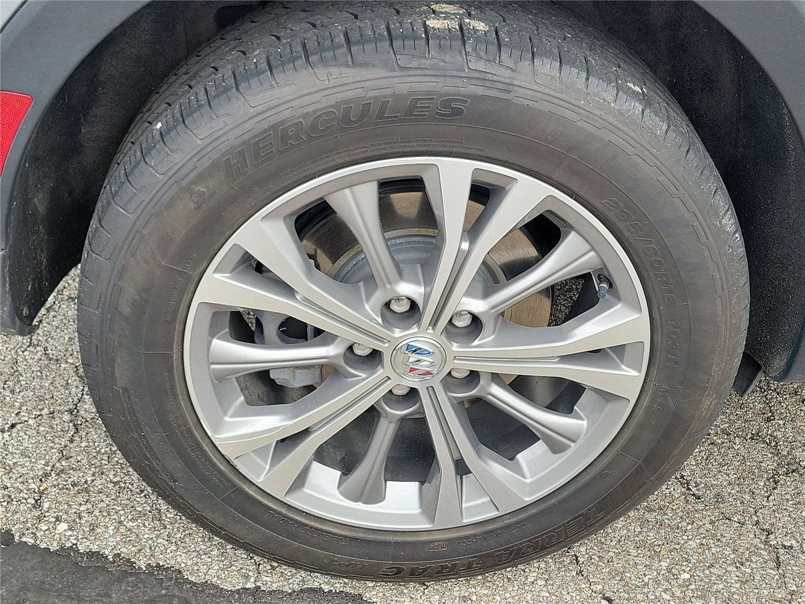 Used 2023 Buick Envision Preferred image 5