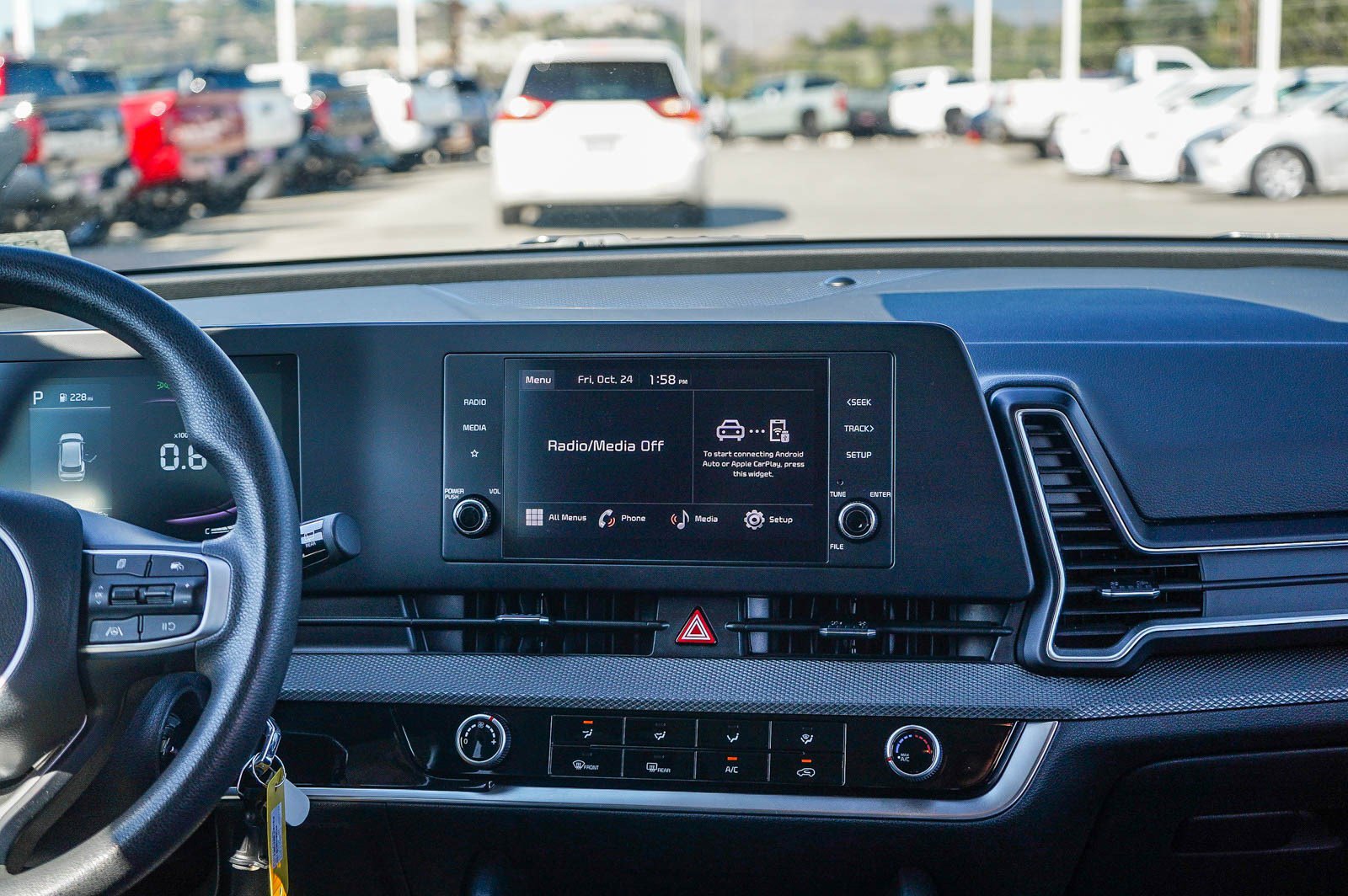 Used 2024 Kia Sportage LX image 12