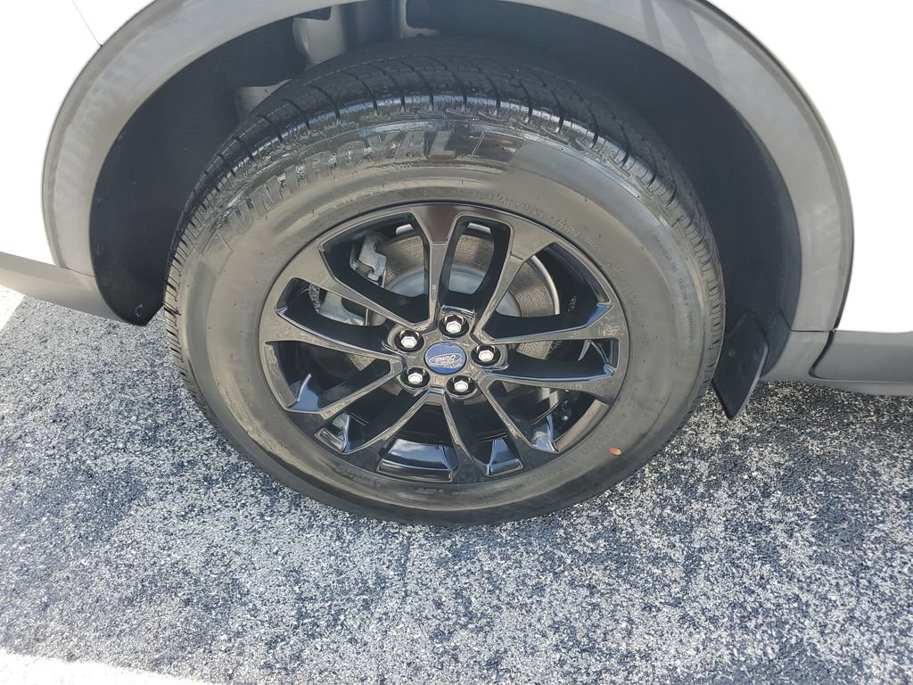 Used 2020 Ford Escape SE Sport FWD image 6