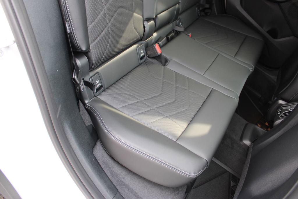 New 2026 BMW X2 xDrive28i image 28