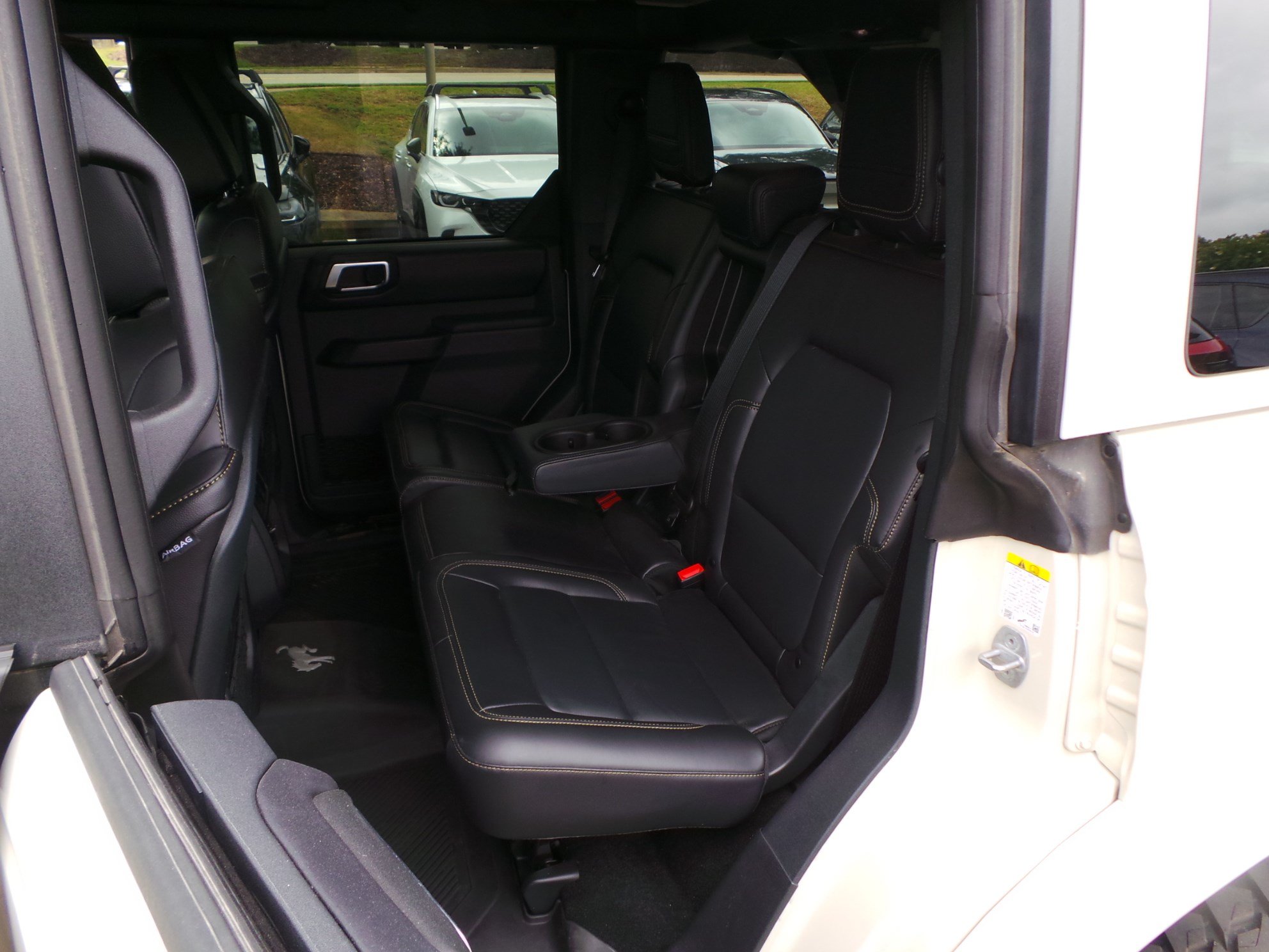 Used 2025 Ford Bronco Badlands AWD/4WD image 15